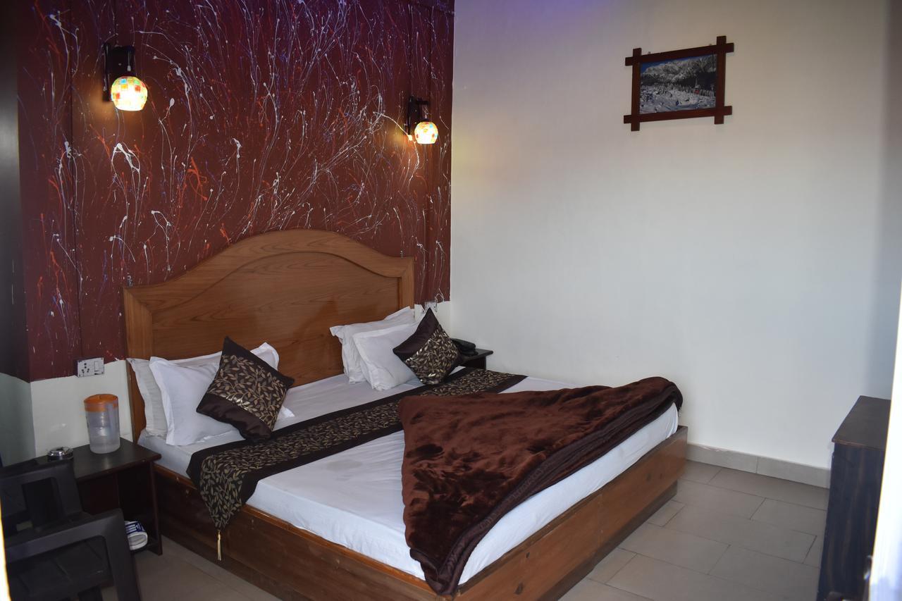 Hotel Akanksha Anand Plaza Mussoorie Exterior foto